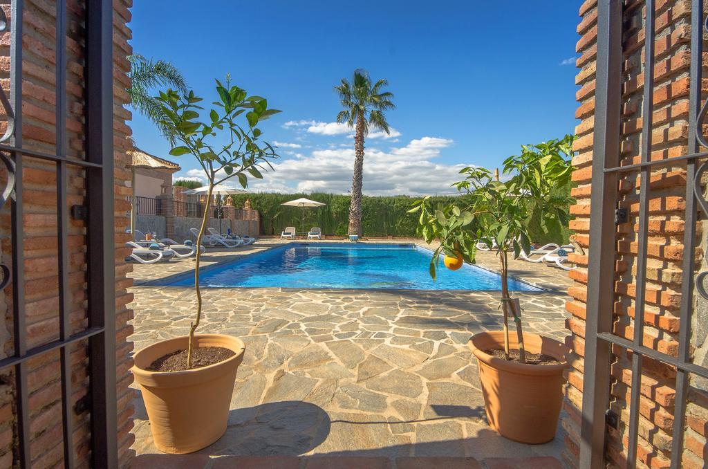 Villa Conmigo Bed & Breakfast Alhaurín de la Torre Kültér fotó