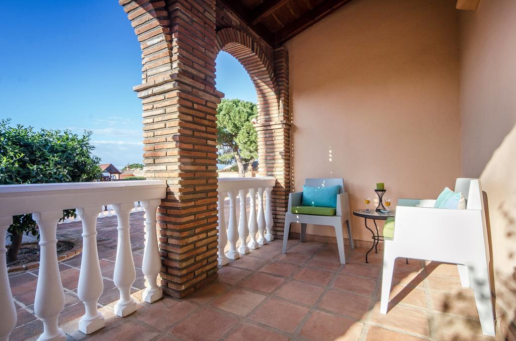 Villa Conmigo Bed & Breakfast Alhaurín de la Torre Kültér fotó