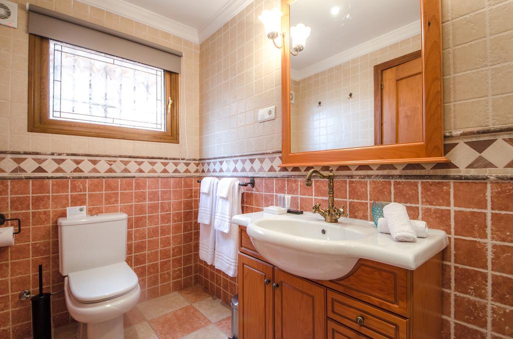 Villa Conmigo Bed & Breakfast Alhaurín de la Torre Kültér fotó